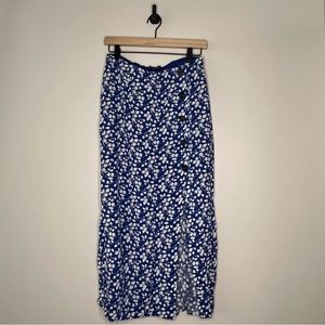 Abercrombie & Fitch Blue and White Ivy Printed Midi Skirt (M)